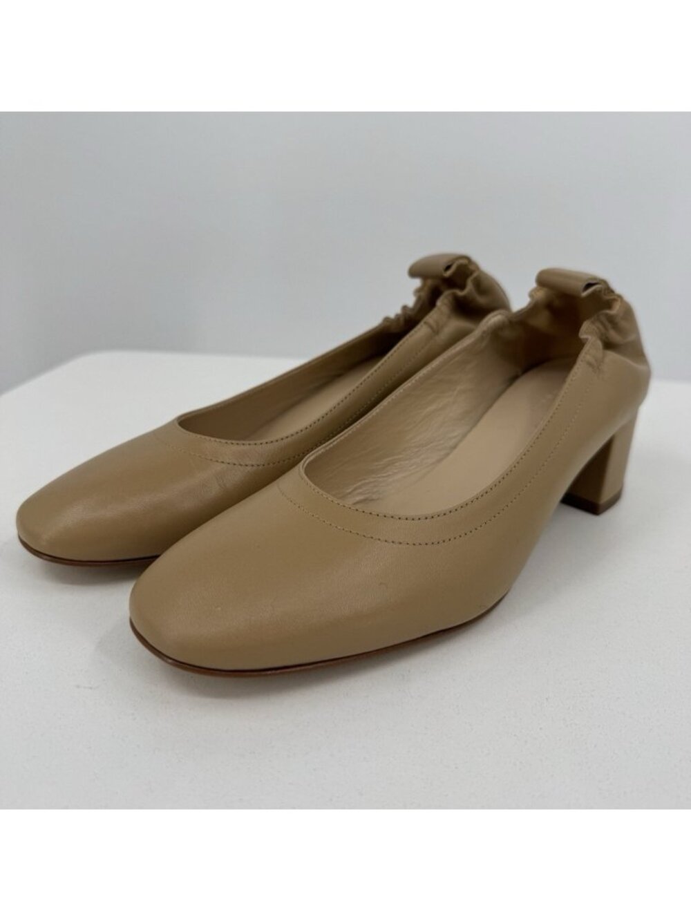 Everlane Italian Leather Day Heel Light Taupe 7 Women's Elastic Back Comfort